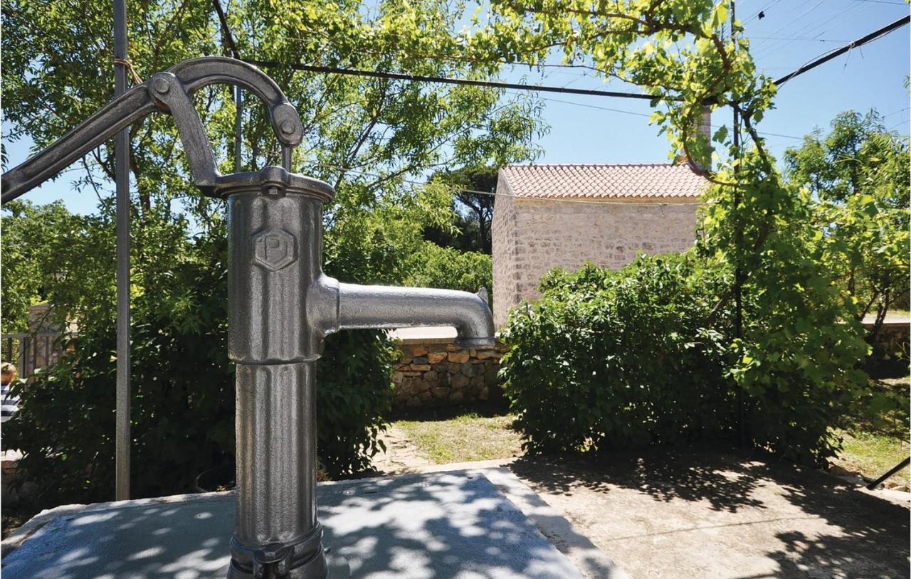 Nice Home In Jezera With Wifi מראה חיצוני תמונה